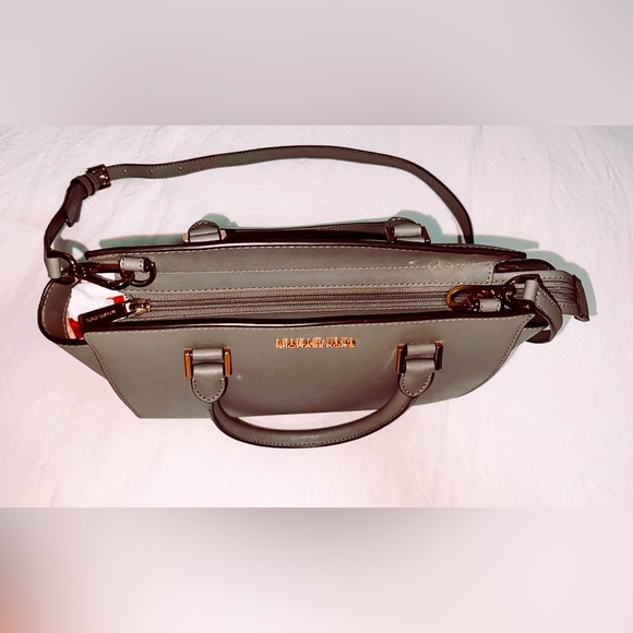 Michael Kors Olive Green Selma Satchel Purse - Picture 2 of 3